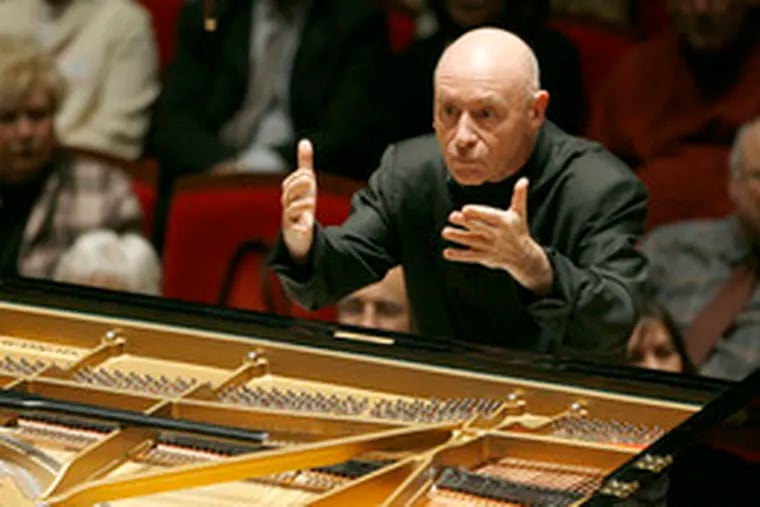 Christoph Eschenbach of the Philadelphia Orchestra doubled as conductor and pianist during Saturday&#0039;s concert.