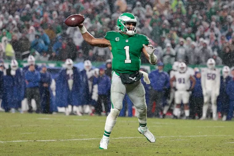 Eagles quarterback Jalen Hurts delivered clutch moment after clutch moment to help the Eagles come back on Sunday.