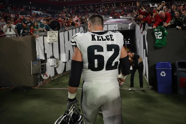 Eagles center Jason Kelce walks off the field after Monday's loss to the Buccaneers.