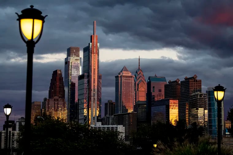 Philadelphia’s economy continued a modest recovery from the pandemic during the third quarter this year, according to data analyzed by The Pew Charitable Trusts.