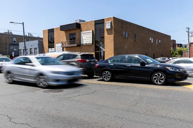 Cars parked in the median along South Broad Street is the kind of ad hoc suspension of parking rules that is not uncommon in Philadelphia, writes Daniel Pearson.