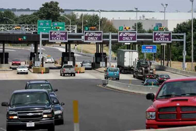 The Lansdale exit of the Pennsylvania Turnpike. (File photo: Laurence Kesterson / Staff Photographer)