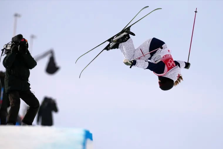 United States' Hanna Faulhaber competes during the women's halfpipe qualification at the 2022 Winter Olympics.