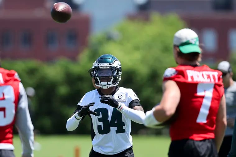 Eagles cornerback Isaiah Rodgers runs drills during practice at the NovaCare Complex on Thursday.