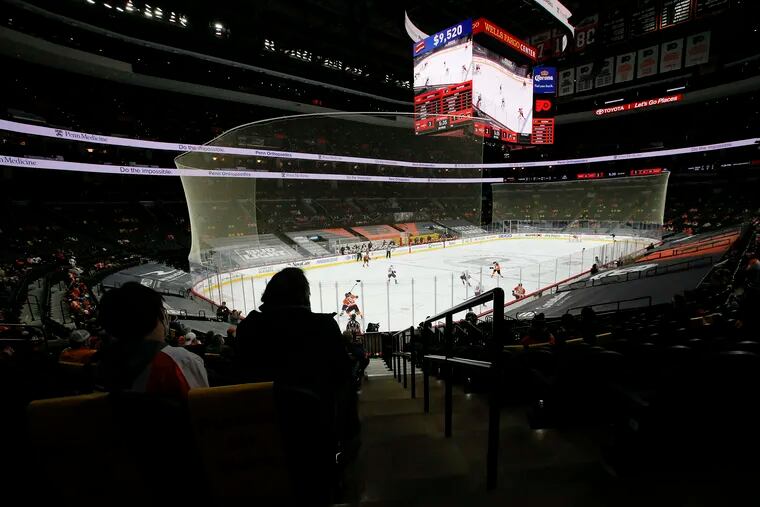 Fans watch the Flyers take on the Capitals.