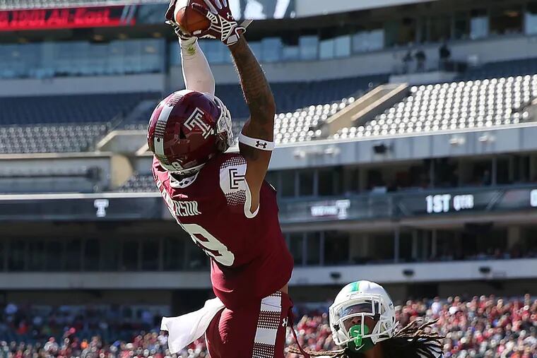 Temple's Robby Anderson catches a pass for a touchdown.