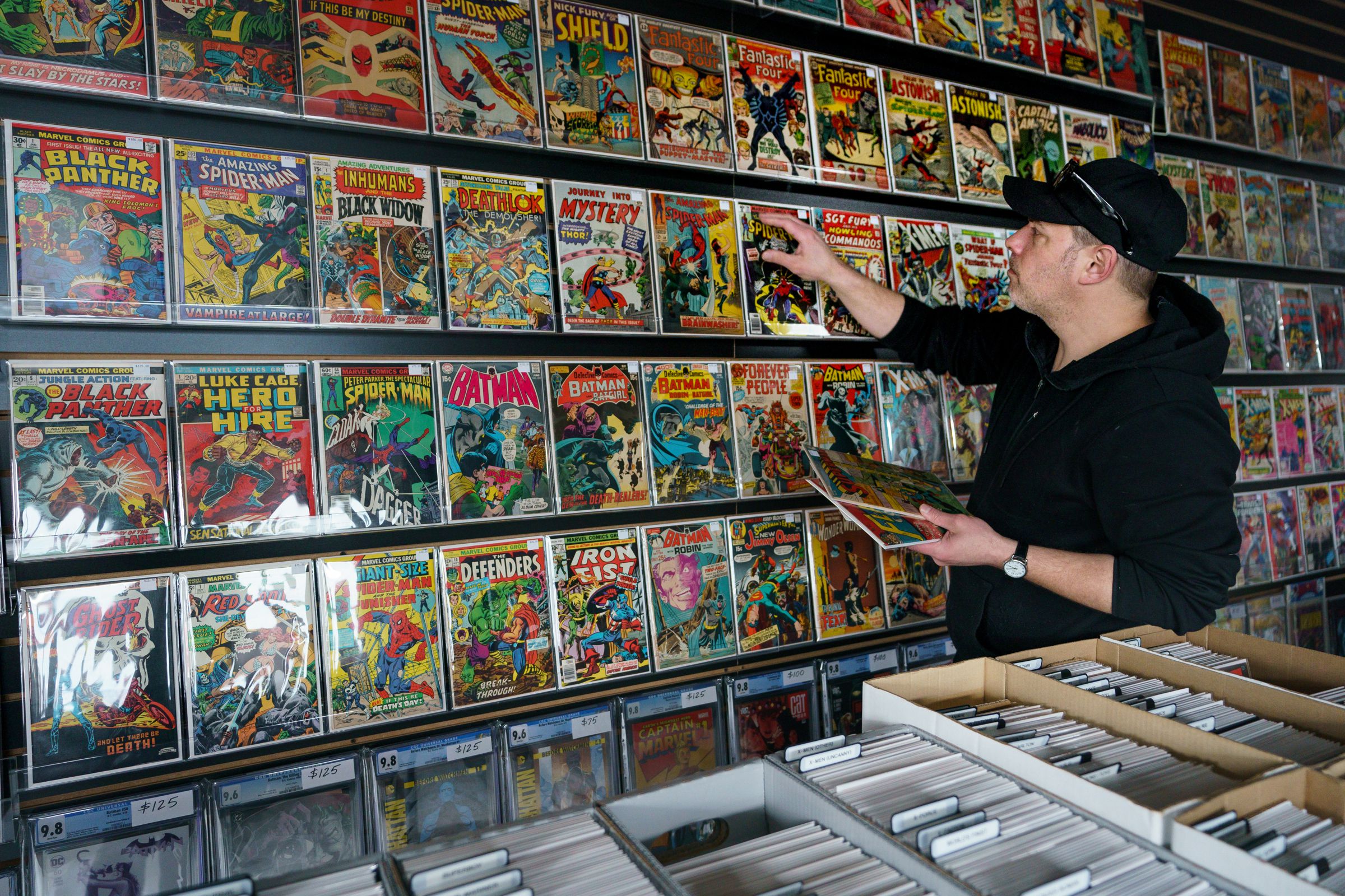 Crossroad Comics & Collectibles