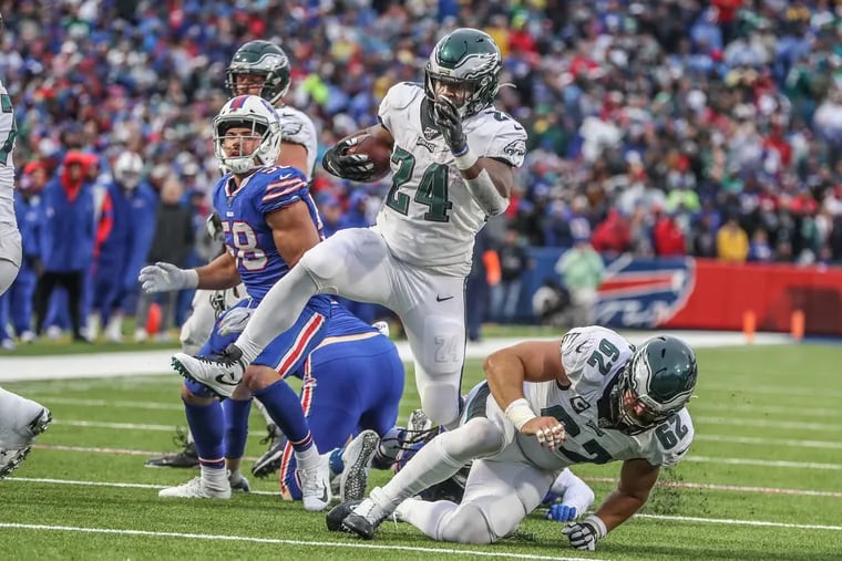 Eagles running back Jordan Howard, shown on a run last week against the Buffalo Bills, will go up against his former team, the Chicago Bears, on Sunday at Lincoln Financial Field.