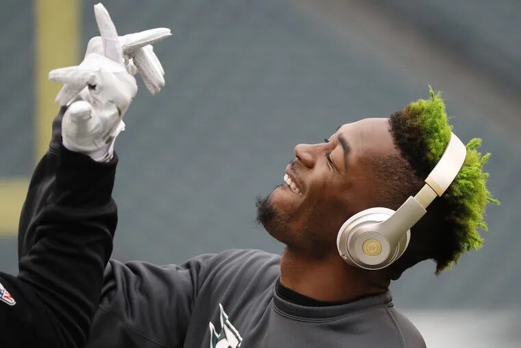 Eagles rookie Jalen Mills dances as he warms up before a game against the Redskins at Lincoln Financial Field on Dec. 11, 2016.