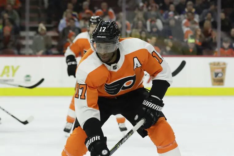 Right winger Wayne Simmonds and the Flyers are both heating up.