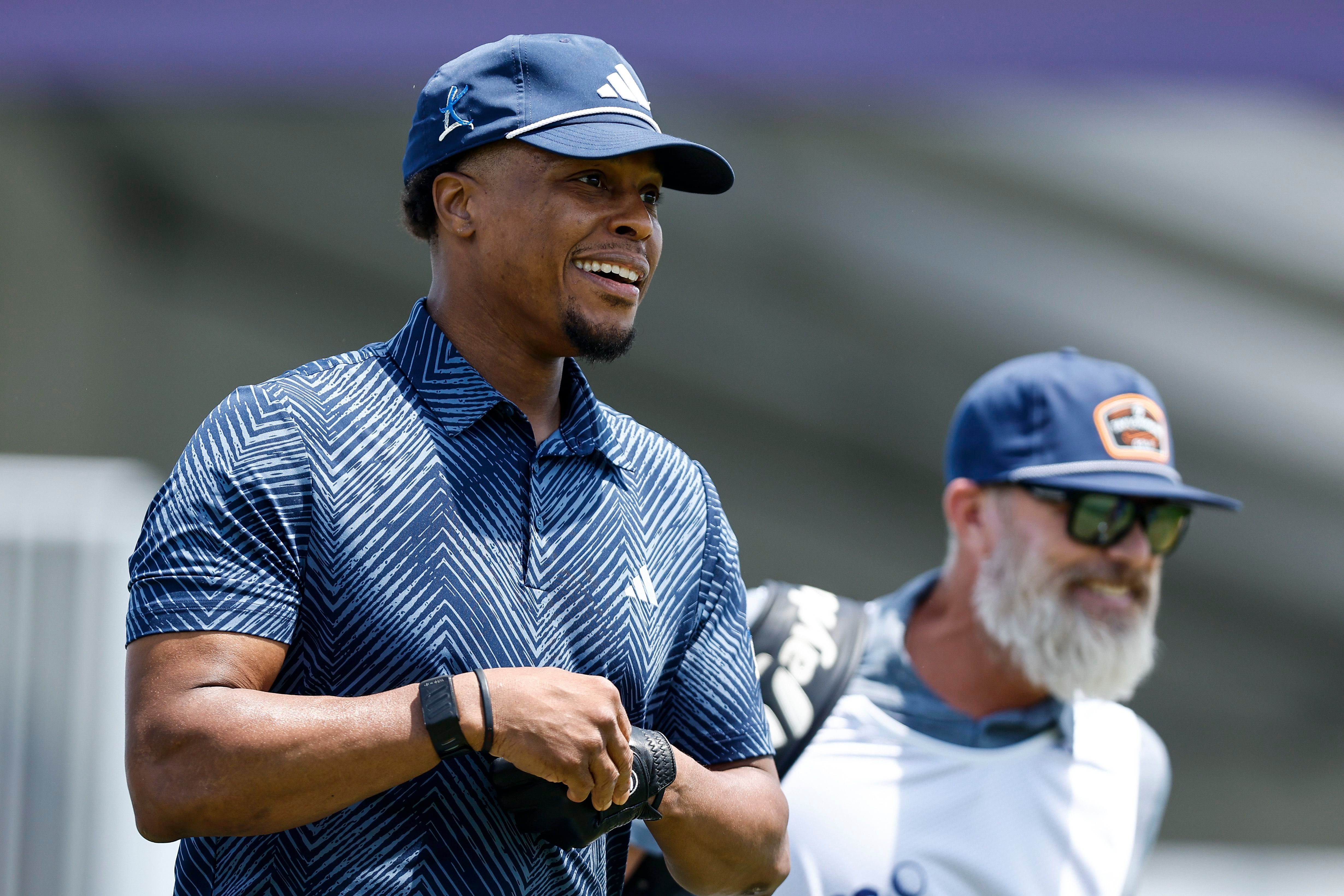 celebrities-that-live-in-lake-tahoe-60-photos-moonagedaydream-film