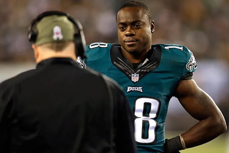 Jeremy Maclin looks at Chip Kelly against the Dallas Cowboys. (Yong Kim/Staff Photographer)