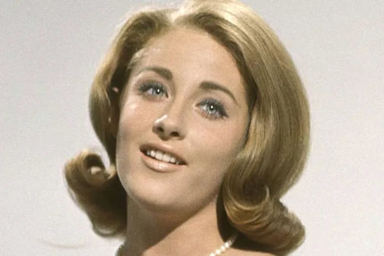 Singer Lesley Gore has died of cancer at 68 years old. (Photo by David Redfern/Redferns)