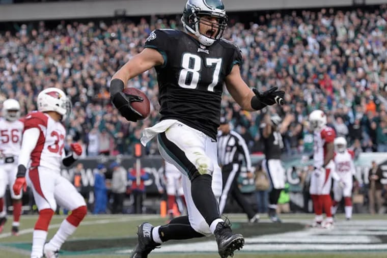 Brent Celek celebrates after scoring a touchdown during the first half of an NFL football game against the Arizona Cardinals Sunday, Dec. 1, 2013, in Philadelphia. (Michael Perez/AP)