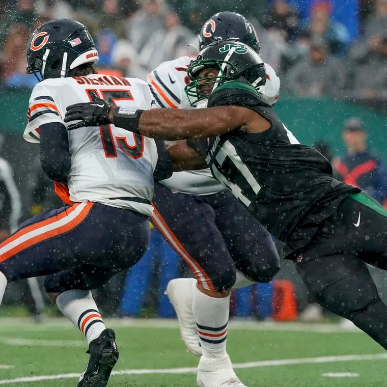 Former New York Jets defensive end Bryce Huff, pictured against the Chicago Bears in 2022, joins the Eagles after a career high 10 sacks in 2023.
