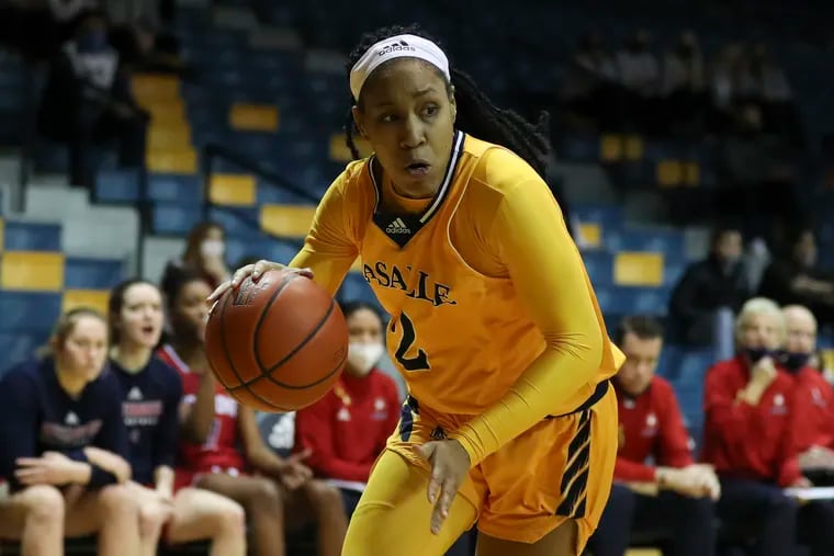 La Salle forward Gabby Crawford transferred to the Explorers from Morehead State.
