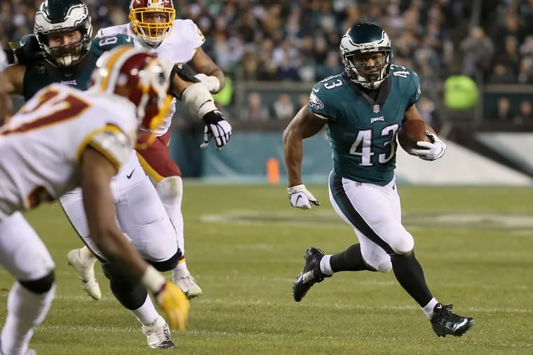 Darren Sproles scored in his first game for the Eagles since Week 1, on a a 14-yard touchdown run during the first half against Washington at Lincoln Financial Field.