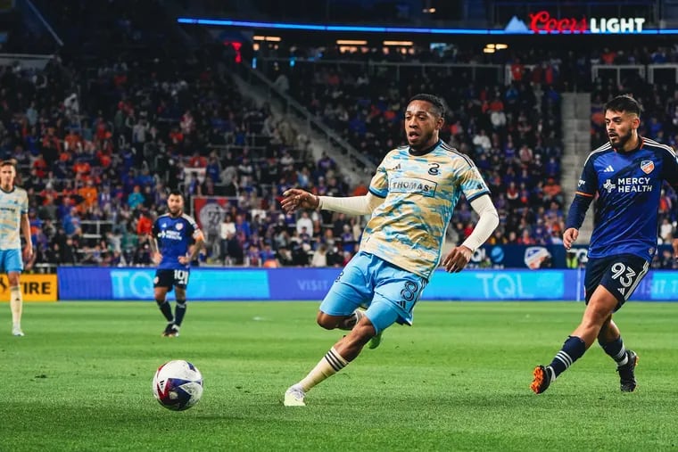 Union midfielder José Andrés Martínez may have had the best chance of the game, in the 44th minute of a 1-0 road loss to Cincinnati on Saturday.