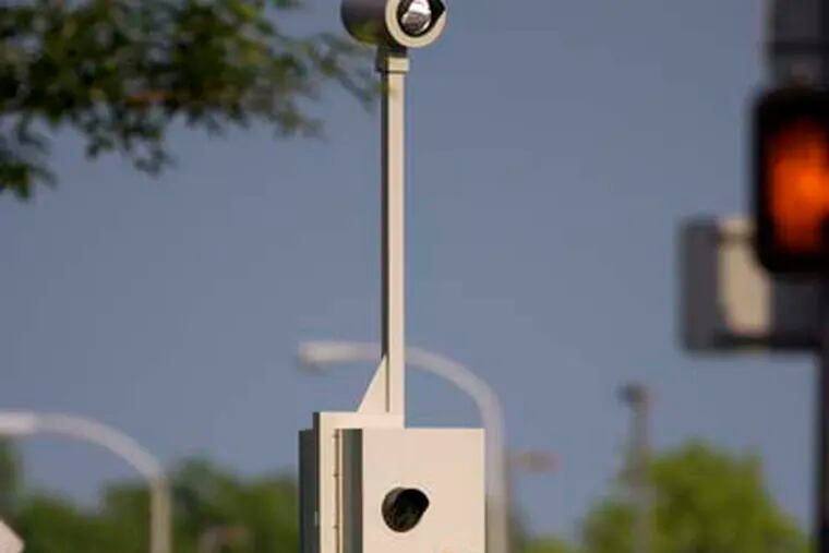 Red-light camera at the intersection of Grant Av. and Roosevelt Blvd. in NE Philly. Ray M. Jones / Staff Photographer