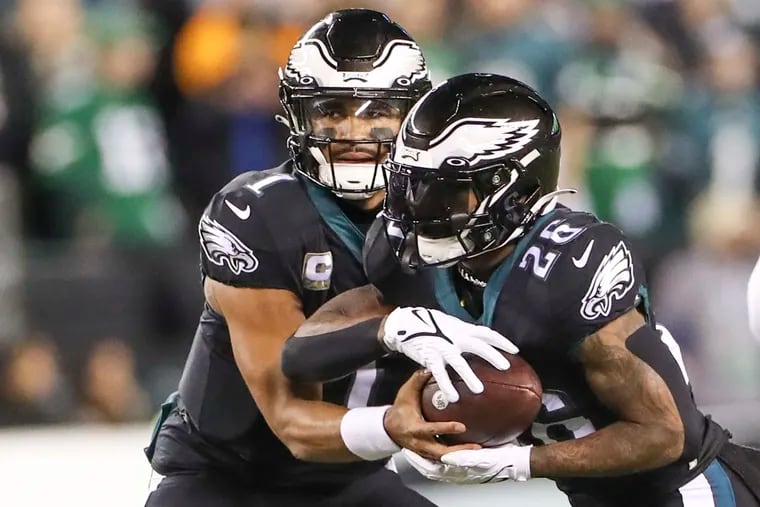 Eagles quarterback Jalen Hurts and running back Miles Sanders combined for 300 yards rushing against the Packers.