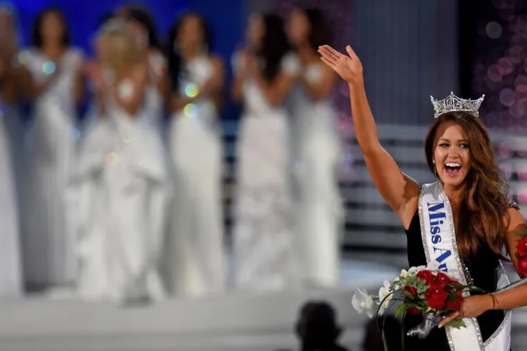 Newly crowned Miss America 2018, Miss North Dakota Cara Mund takes her winner's walk on stage at the 97th Miss America Pageant in Atlantic City September 10, 2017.