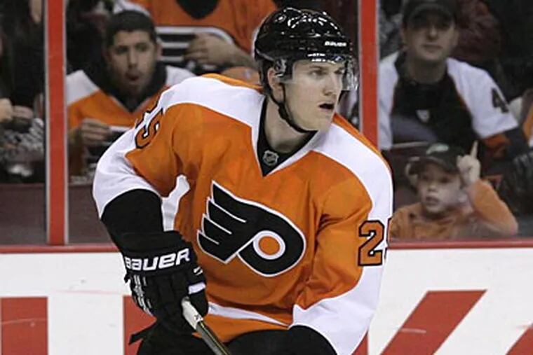 Paul Holmgren said before that he thinks he can nab Matt Carle at a price below market. (Yong Kim/Staff file photo)
