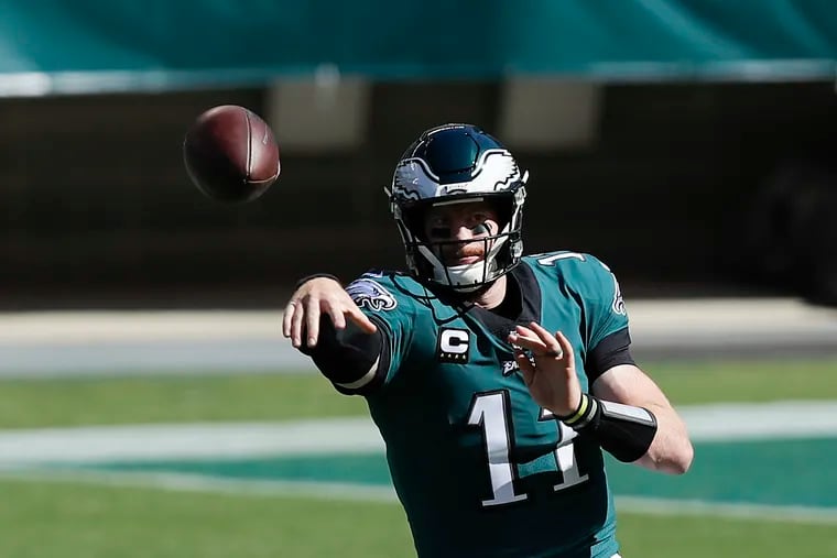 Eagles quarterback Carson Wentz throwing against the Los Angeles Rams on Sunday.