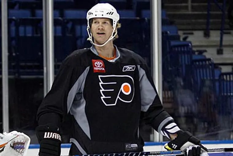 The Flyers won only eight of 21 games without Chris Pronger. (Yong Kim/Staff Photographer)