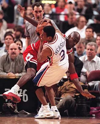 Allen Iverson Famous Crossover on Michael Jordan (1997.03.12