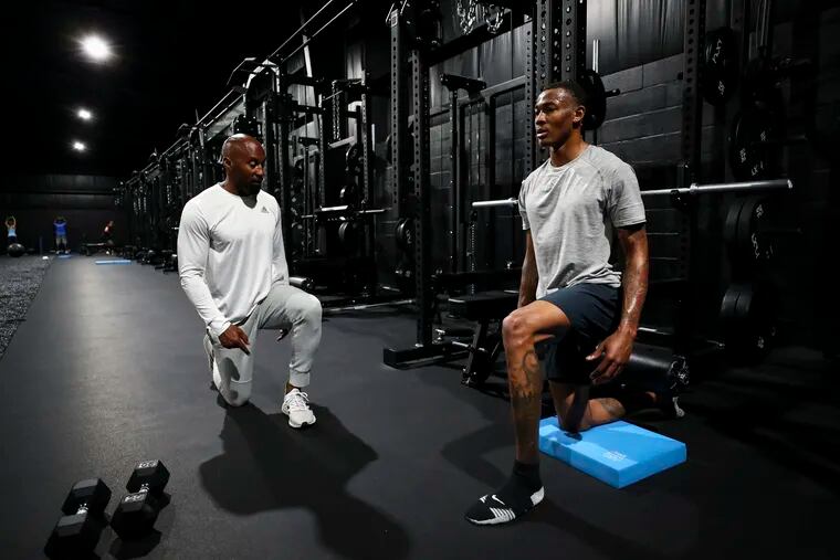 Philadelphia Eagles wide receiver Devonta Smith trains with performance coach Yo Murphy at the House of Athlete Performance Center, Tuesday, Mar. 15, 2022 in Tampa, Fla.