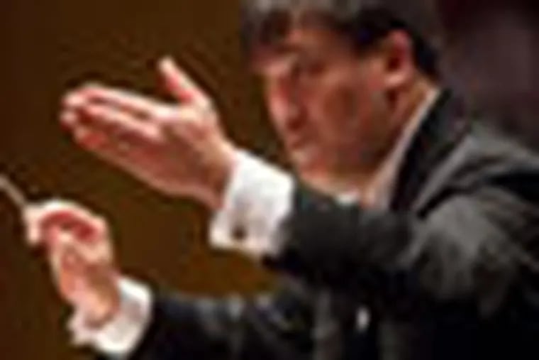 Alan Gilbert conducts the New York Philharmonic in Mahler 6 at Avery Fisher Hall, 09/30/10. Photo by Chris Lee.