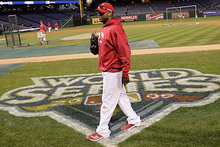 Ryan Howard has only three hits in 17 at-bats so far in the World Series. (David Maialetti/Staff Photographer)