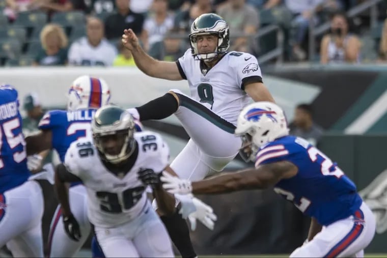 Eagles punter Donnie Jones, kicking against the Bills in a preseason game, has announced his retirement.