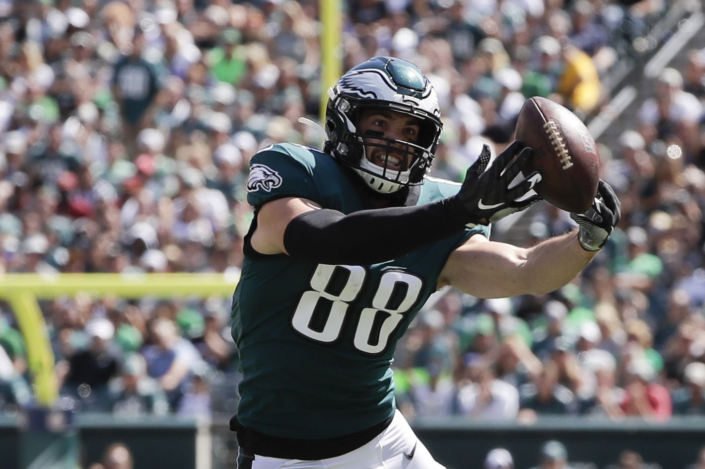 Eagles&#39; run game dealt big blow with injury to tight end Dallas Goedert | Early Birds