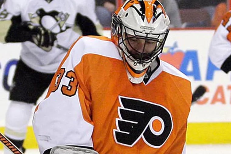 Flyers goaltender Brian Boucher is 8-1-1 in his last 10 starts. (Yong Kim/Staff file photo)