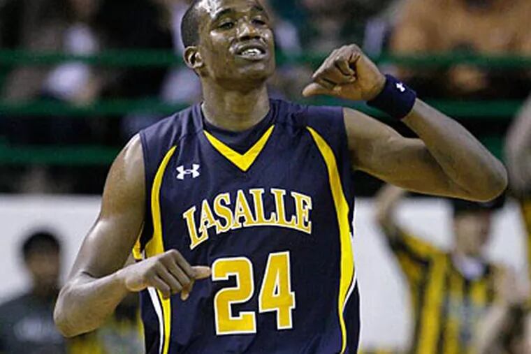 Sophomore center Aaric Murray will not return to La Salle next year. (AP file photo)