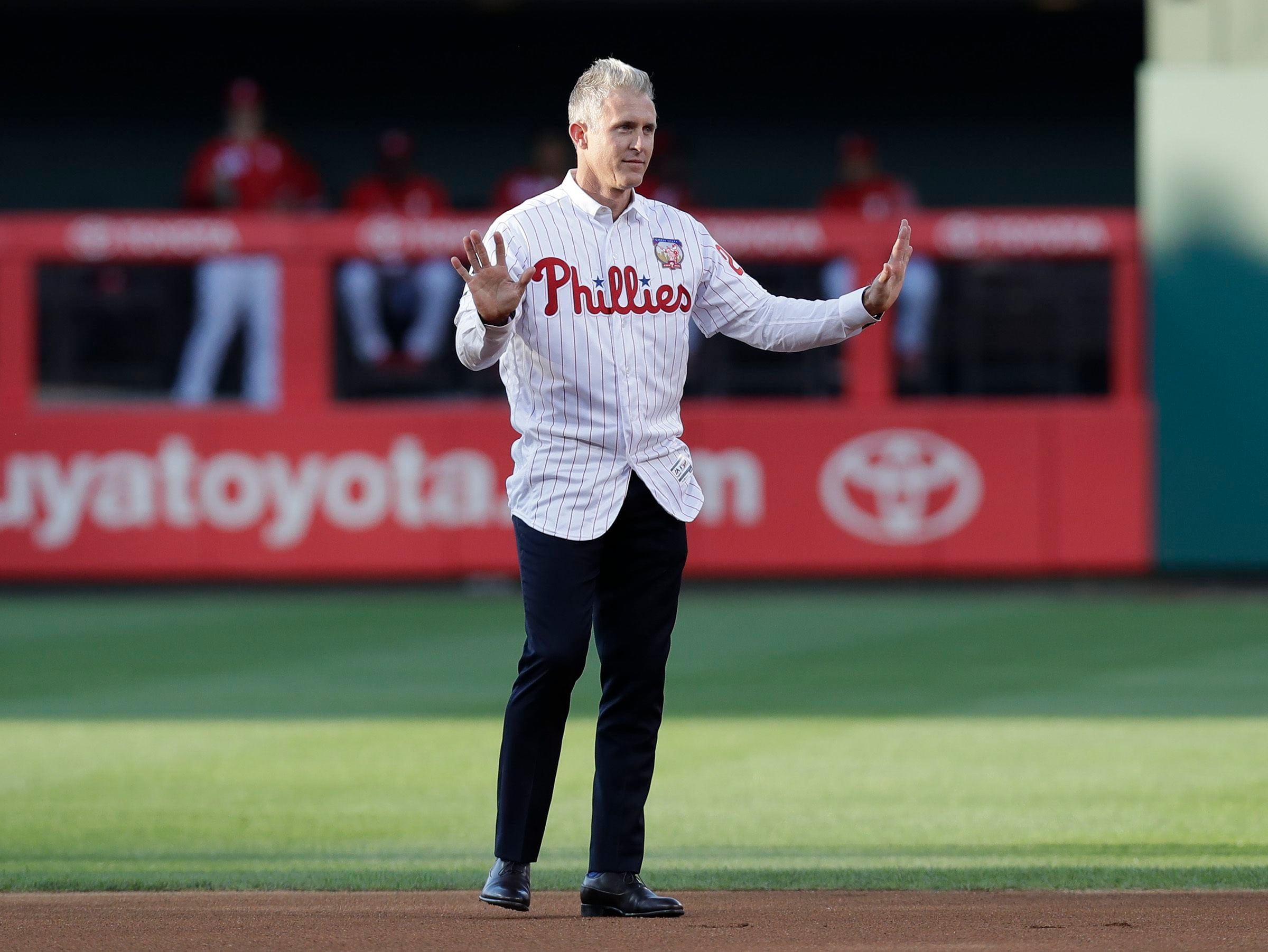 Phillies honor Chase Utley's retirement at Citizens Bank Park