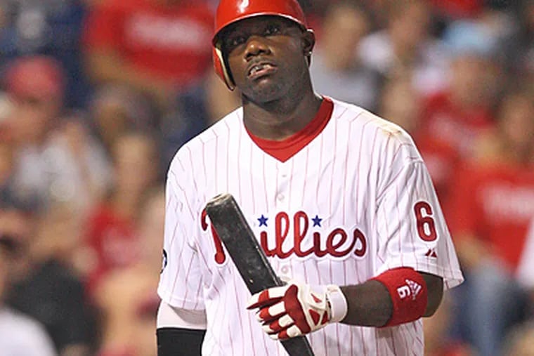 Ryan Howard isn't fully recovered yet from his ankle injury. (David M Warren / Staff Photographer)