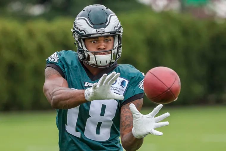 Wide receiver Shelton Gibson, who was released by the Eagles this summer, was re-signed Wednesday to bolster their pass-catching corps.