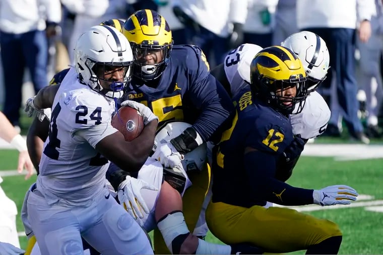Penn State running back Keyvone Lee runs in the first half against Michigan on Saturday.
