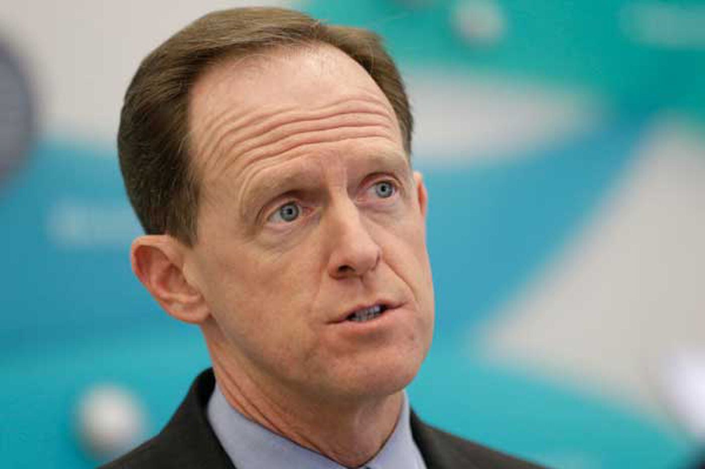 Toomey backs ban on sex bias in workplace