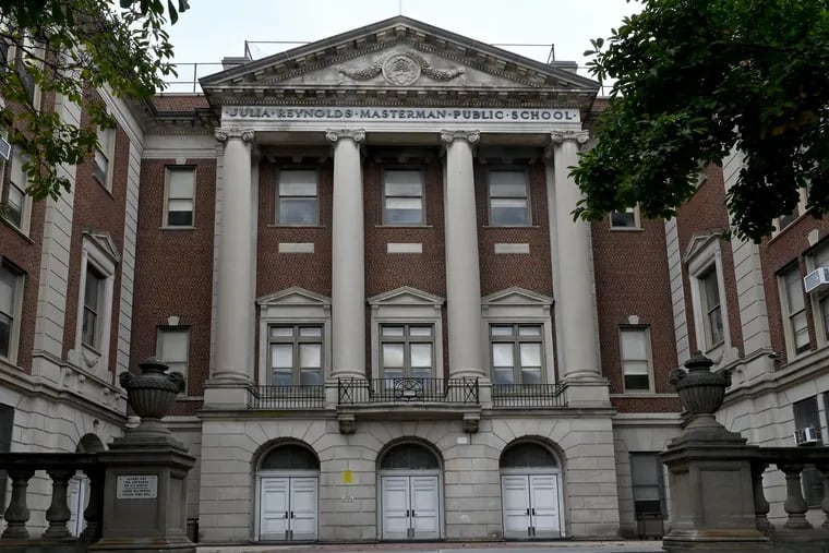 Masterman, at 17th and Spring Garden, is a top Philadelphia magnet school. Some parents say changes to the district's admissions process are gutting the school.