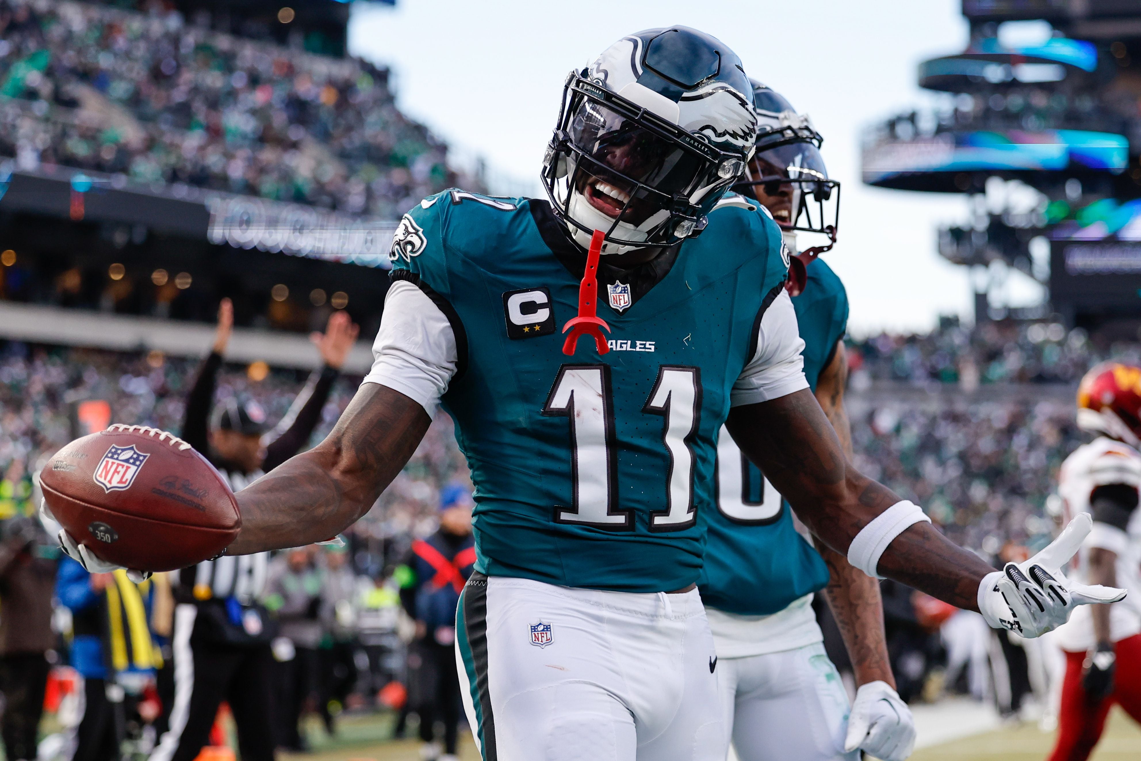 A.J. Brown unveils new touchdown celebration inspired by Freddie Mercury