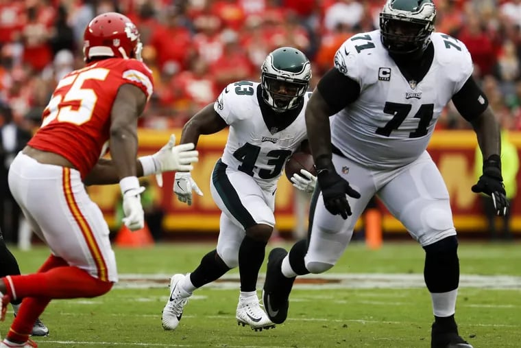 Eagles running back Darren Sproles had 10 carries against the Chiefs.