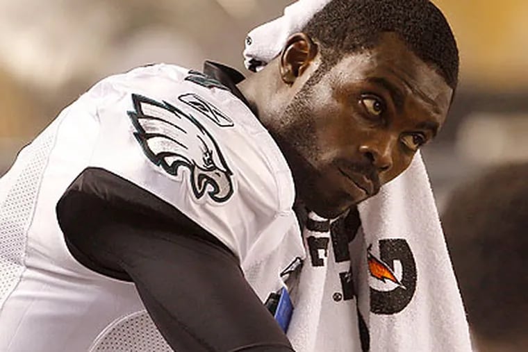 The Eagles' season still hinges on Michael Vick's health - including his arm, his legs, and his head. (Yong Kim/Staff file photo)