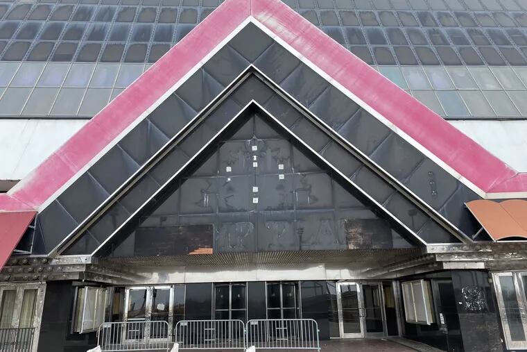 The facade of the former Trump Plaza, where the shadows of MP PLAZ can still be seen.