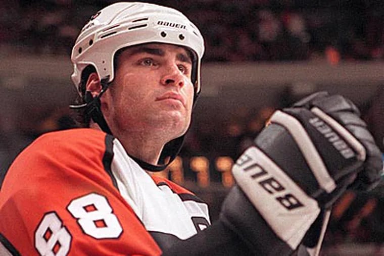 Eric Lindros scored 290 goals as a member of the Philadelphia Flyers. (File photo)