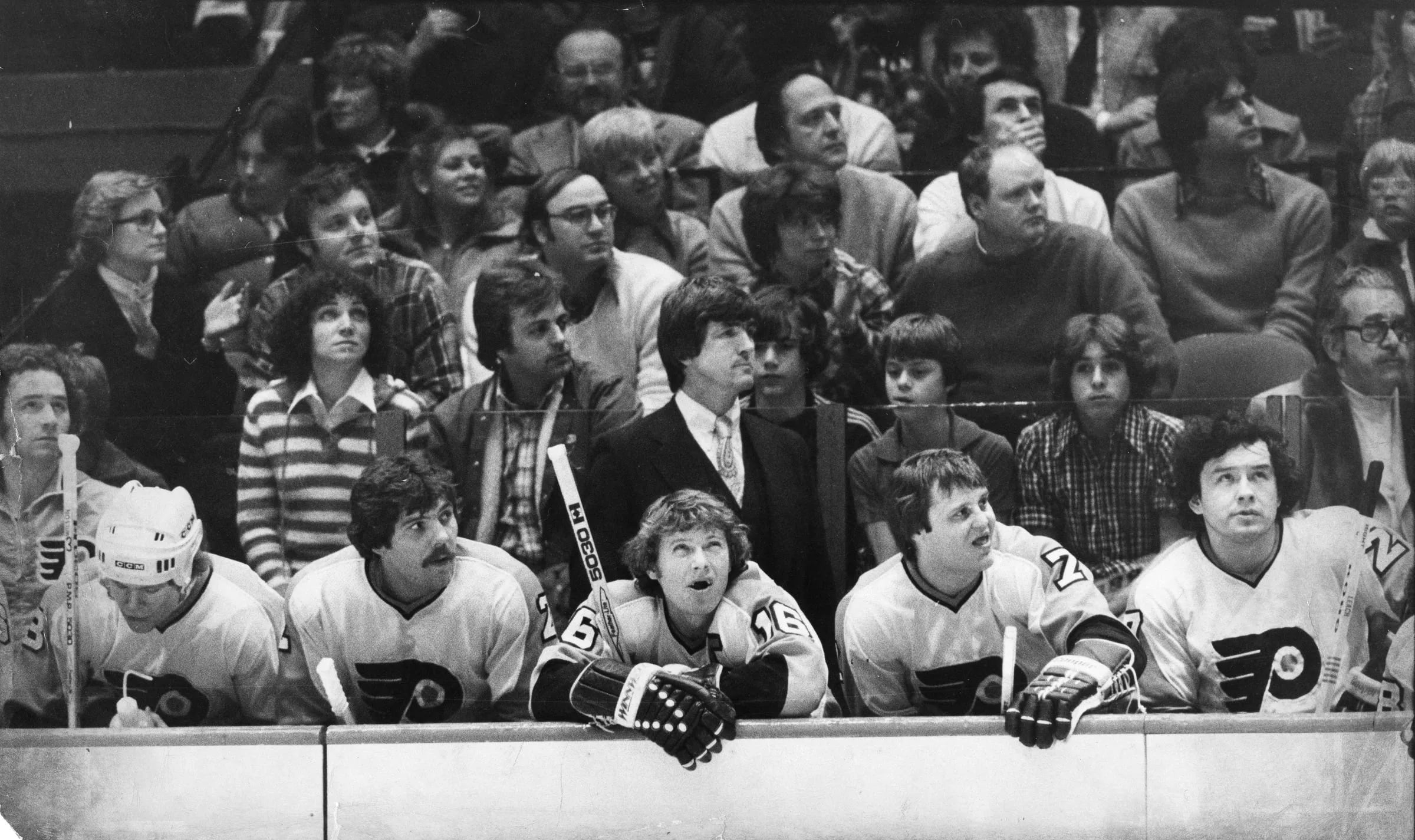When Islanders' Billy Smith fought Flyers' Bobby Clarke (1984), Oh Yeah