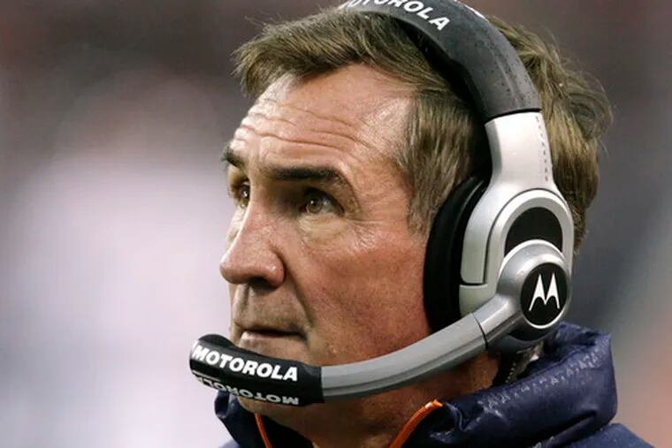 Mike Shanahan seemed set for life in Denver. But the Broncos collapsed, finished 8-8, and he was gone.