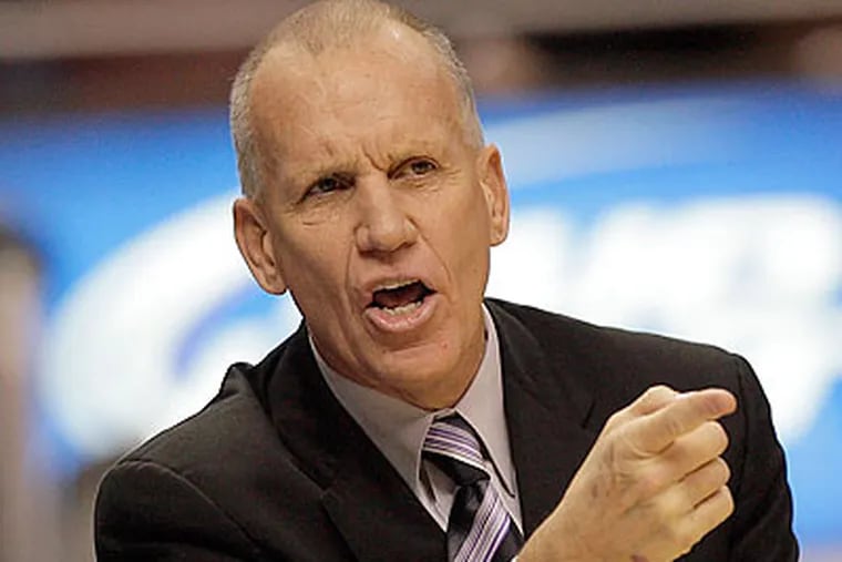 Doug Collins says he is not making "some major change" to the 76ers' system. (Yong Kim/Staff file photo)